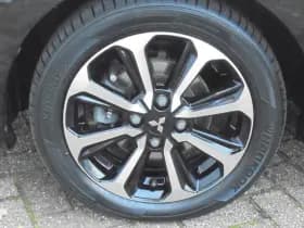 Mitsubishi Space thumbnail 9