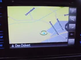 Toyota Auris thumbnail 13