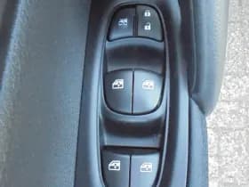 Nissan Qashqai thumbnail 22