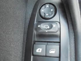 Peugeot 208 thumbnail 16