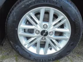 Kia Picanto thumbnail 11