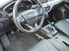 Ford Focus thumbnail 25