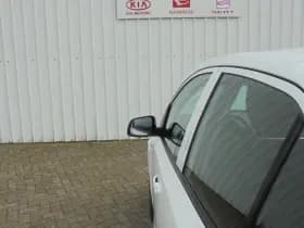 Kia Picanto thumbnail 13