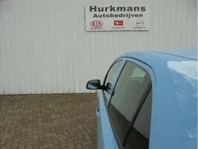 Kia Picanto thumbnail 11