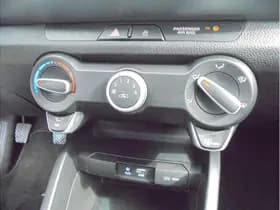 Kia Stonic thumbnail 25