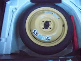 Suzuki Swift thumbnail 9