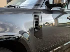 Land Rover Defender 110 P300e 110 X-Dynamic HSE thumbnail 19