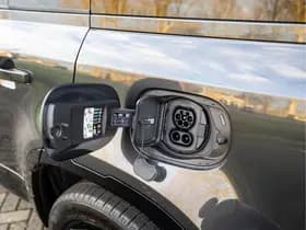 Land Rover Defender 110 P300e 110 X-Dynamic HSE thumbnail 26