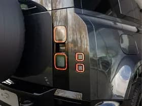 Land Rover Defender 110 P300e 110 X-Dynamic HSE thumbnail 30