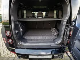 Land Rover Defender 110 P300e 110 X-Dynamic HSE thumbnail 33