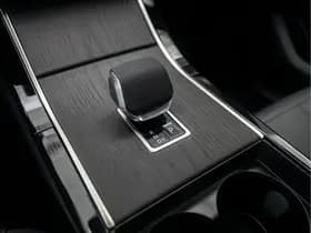 Land Rover Range Rover Velar P400e AWD Graphite Edition PHEV thumbnail 18