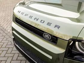Land Rover Defender 110 P300e 110 Forest Edition thumbnail 21