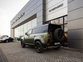 Land Rover Defender 110 P300e 110 Forest Edition thumbnail 26