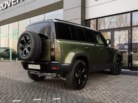Land Rover Defender 110 P300e 110 Forest Edition thumbnail 28