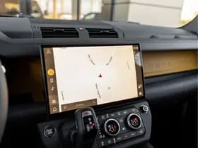 Land Rover Defender 110 P300e 110 Trophy Edition Deep Sandglow Yellow thumbnail 15