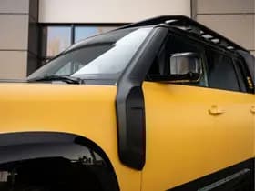 Land Rover Defender 110 P300e 110 Trophy Edition Deep Sandglow Yellow thumbnail 20