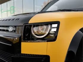Land Rover Defender 110 P300e 110 Trophy Edition Deep Sandglow Yellow thumbnail 23