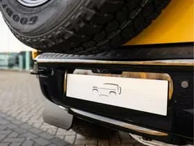 Land Rover Defender 110 P300e 110 Trophy Edition Deep Sandglow Yellow thumbnail 33