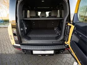 Land Rover Defender 110 P300e 110 Trophy Edition Deep Sandglow Yellow thumbnail 36