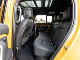 Land Rover Defender 110 P300e 110 Trophy Edition Deep Sandglow Yellow thumbnail 5