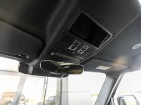 Land Rover Defender 110 P300e 110 Trophy Edition Deep Sandglow Yellow thumbnail 45