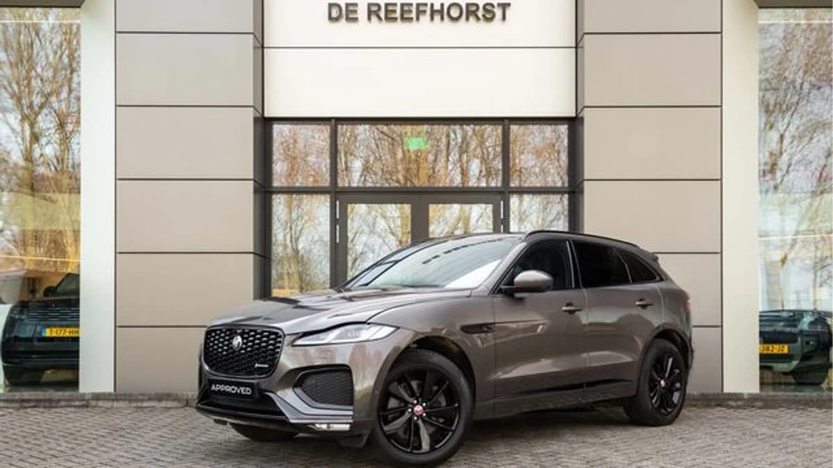 Jaguar F-Pace P400e PHEV R-Dynamic S — foto 1