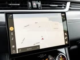 Jaguar F-Pace P400e PHEV R-Dynamic S thumbnail 16