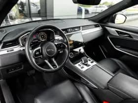 Jaguar F-Pace P400e PHEV R-Dynamic S thumbnail 3