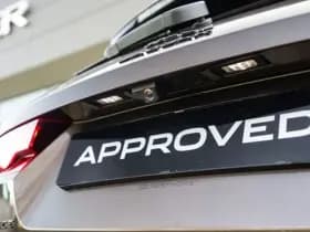 Jaguar F-Pace P400e PHEV R-Dynamic S thumbnail 32