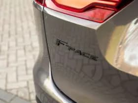 Jaguar F-Pace P400e PHEV R-Dynamic S thumbnail 33