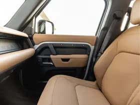 Land Rover Defender 110 2.0 P300e 110 Dynamic Edition thumbnail 43