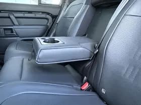 Land Rover Defender 110 4.4 P635 110 OCTA BLACK thumbnail 14