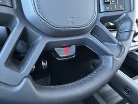 Land Rover Defender 110 4.4 P635 110 OCTA BLACK thumbnail 3