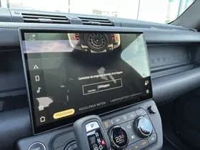 Land Rover Defender 110 4.4 P635 110 OCTA BLACK thumbnail 25