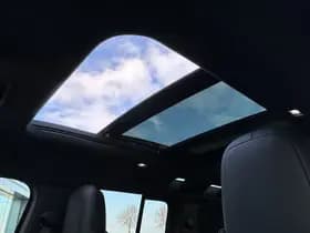 Land Rover Defender 110 4.4 P635 110 OCTA BLACK thumbnail 27