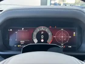 Land Rover Defender 110 4.4 P635 110 OCTA BLACK thumbnail 40