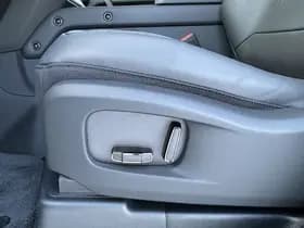 Land Rover Defender 110 4.4 P635 110 OCTA BLACK thumbnail 10