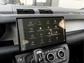 Land Rover Defender thumbnail 13