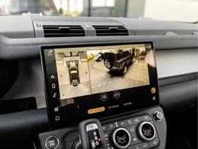 Land Rover Defender thumbnail 14