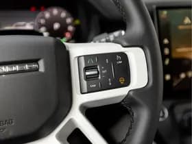 Land Rover Defender thumbnail 36