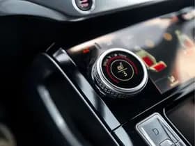 Jaguar I-Pace thumbnail 38