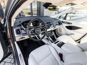 Jaguar I-Pace thumbnail 3