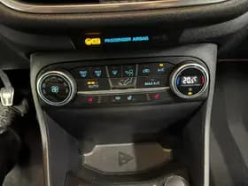 Ford Fiesta thumbnail 39