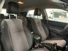 Hyundai i20 thumbnail 30