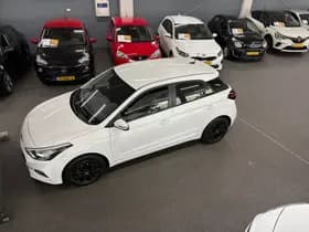 Hyundai i20 thumbnail 38