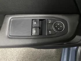 Renault Clio thumbnail 11