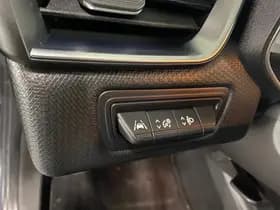 Renault Clio thumbnail 12