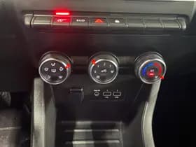 Renault Clio thumbnail 20