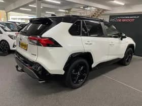 Toyota RAV4 thumbnail 5