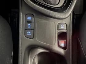 Toyota Yaris thumbnail 28